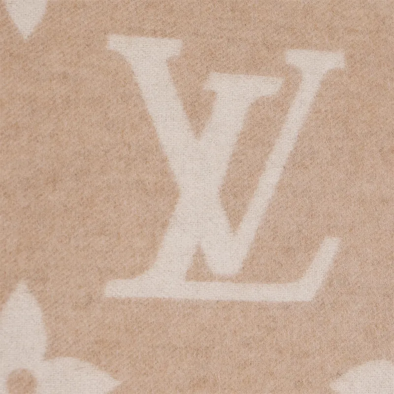 LOUIS VUITTON Cold Reykjavik Scarf-2
