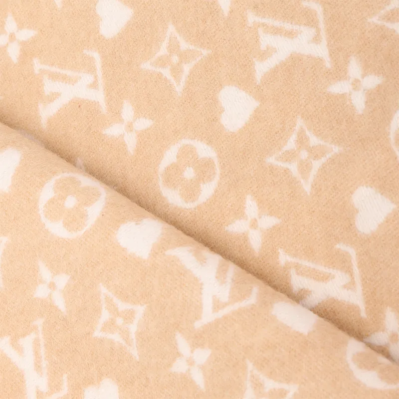 LOUIS VUITTON Game On Scarf-2