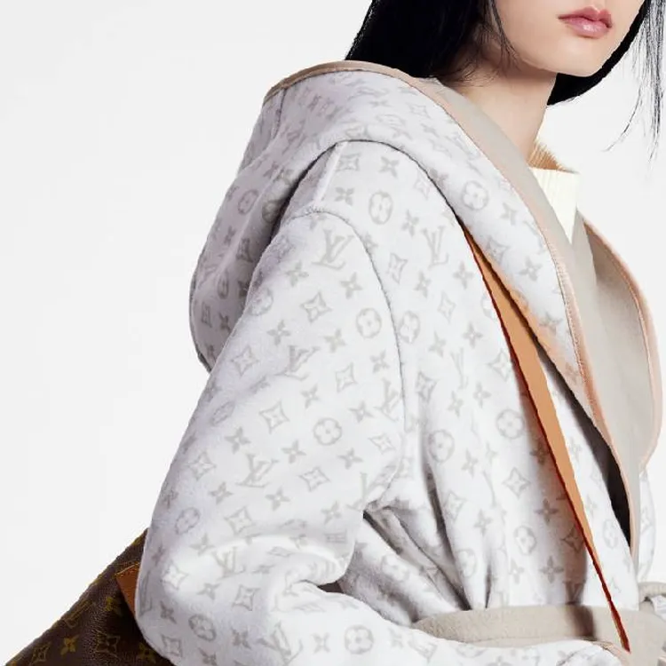 LOUIS VUITTON Reversible Signature Hooded Wrap Coat-5