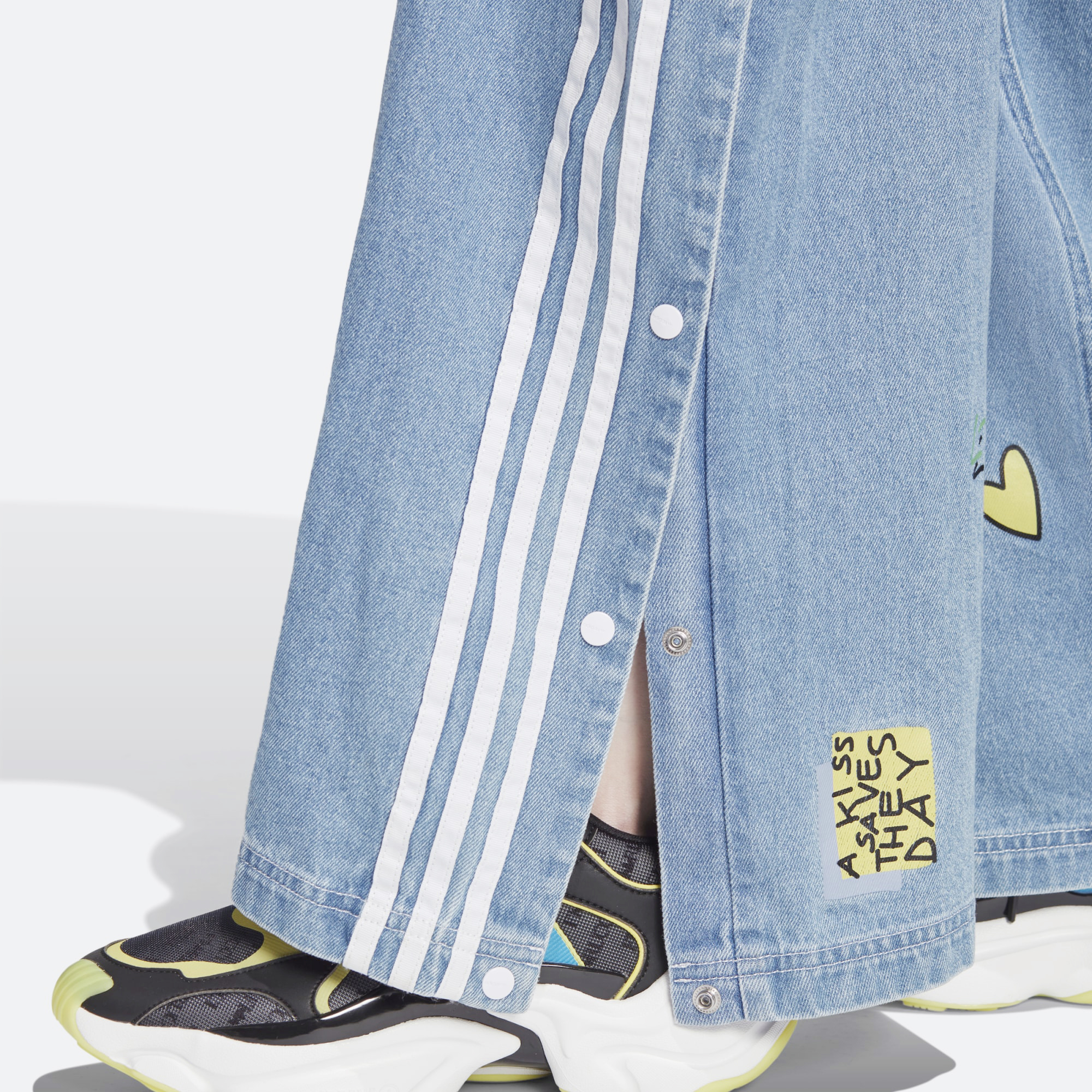 ADIDAS FIORUCCI パンツ Adidas originals Women's Fiorucci Denim Track Pants Blue