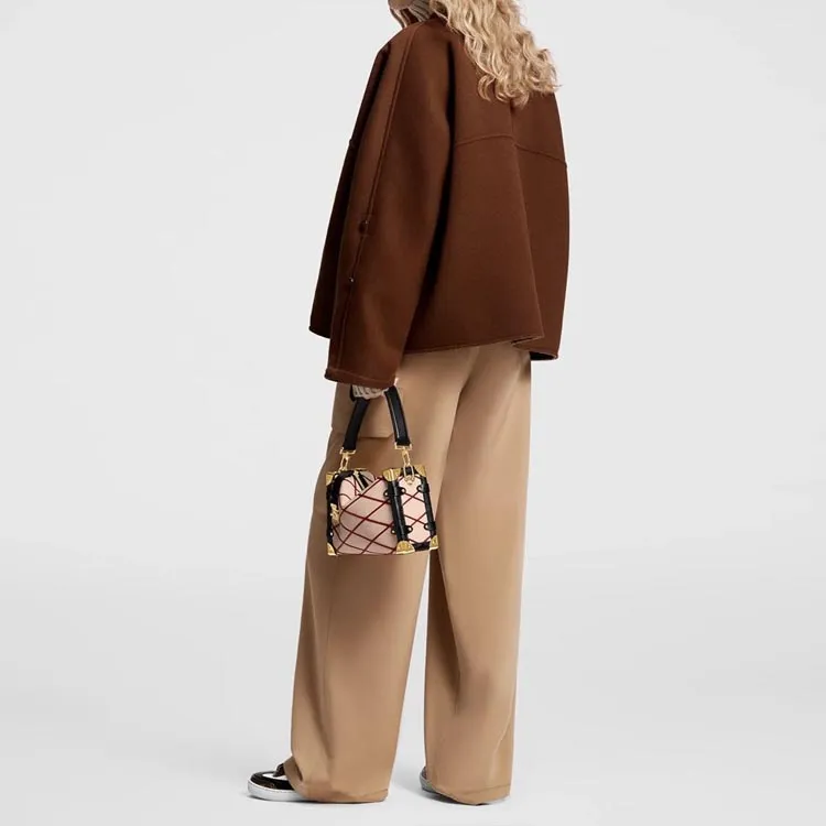 LOUIS VUITTON Boxy Button Up Coat-2