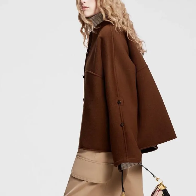 LOUIS VUITTON Boxy Button Up Coat-3