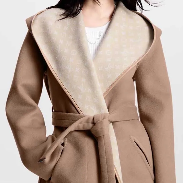 LOUIS VUITTON Reversible Signature Hooded Wrap Coat-4