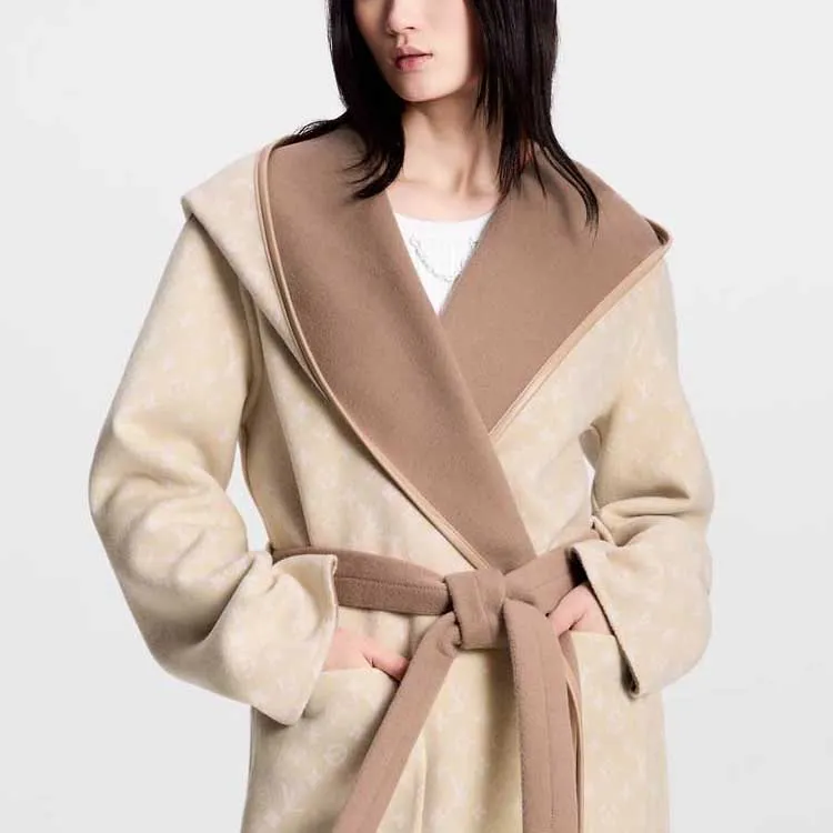 LOUIS VUITTON Reversible Signature Hooded Wrap Coat-3