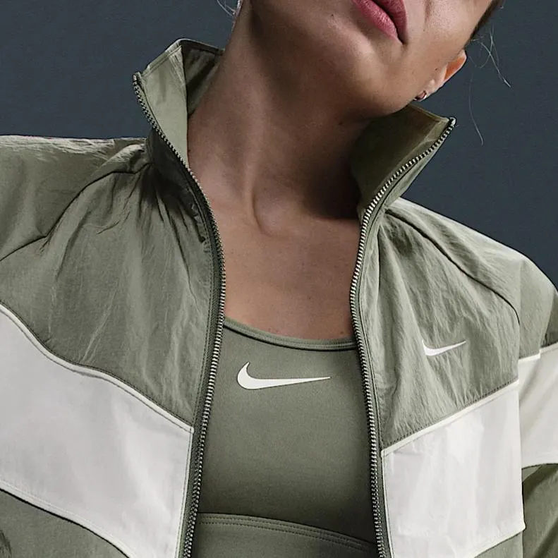 Nike Windrunner Women's Loose Uv Woven Full Zip Jacket-4