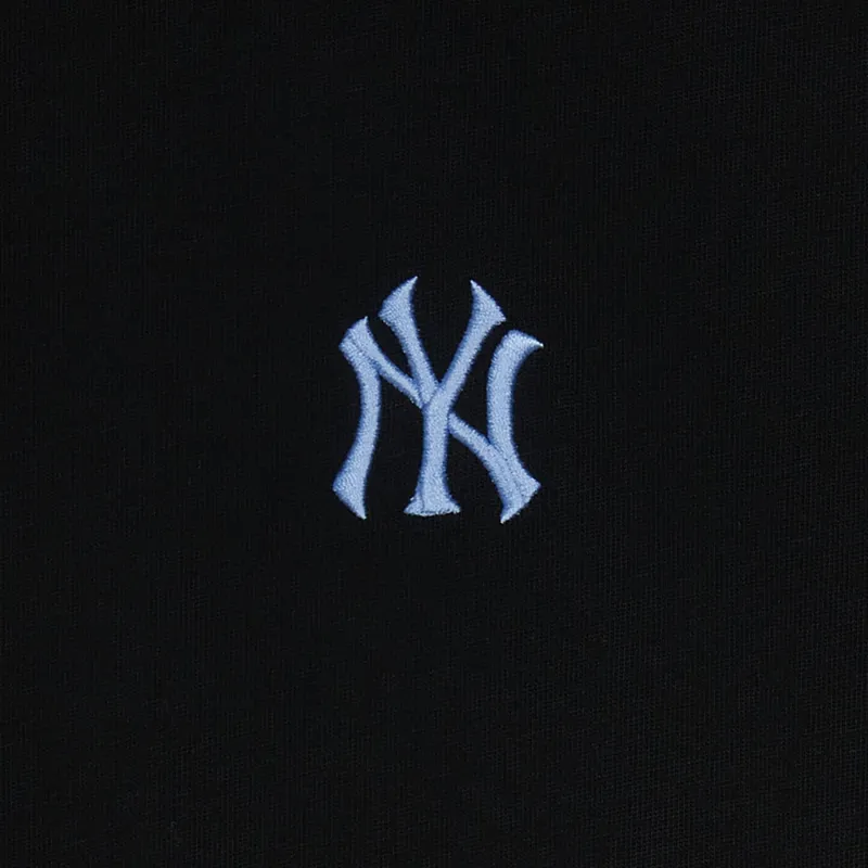 MLB Varsity New York Yankees CURSIVE OVER FIT T Shirt Unisex Black-3