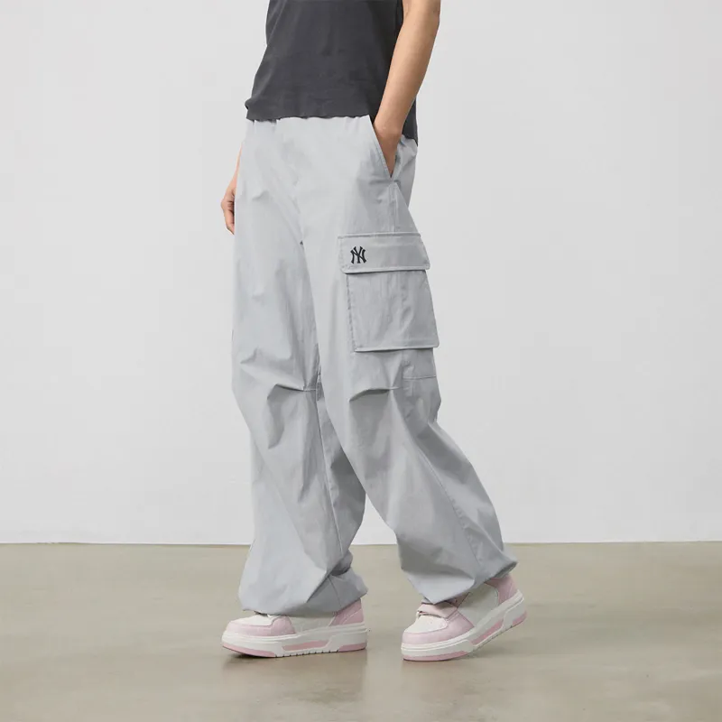 MLB SS24 New York Yankees Cargo Pants Women's Light Gray-2