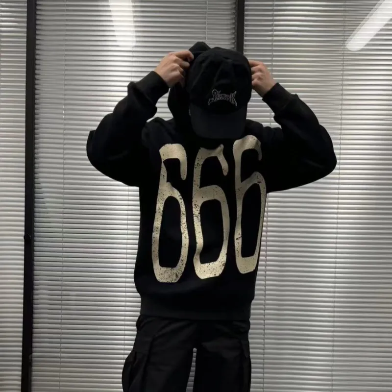 SKUNK GALLERY Sweatshirt Unisex-24