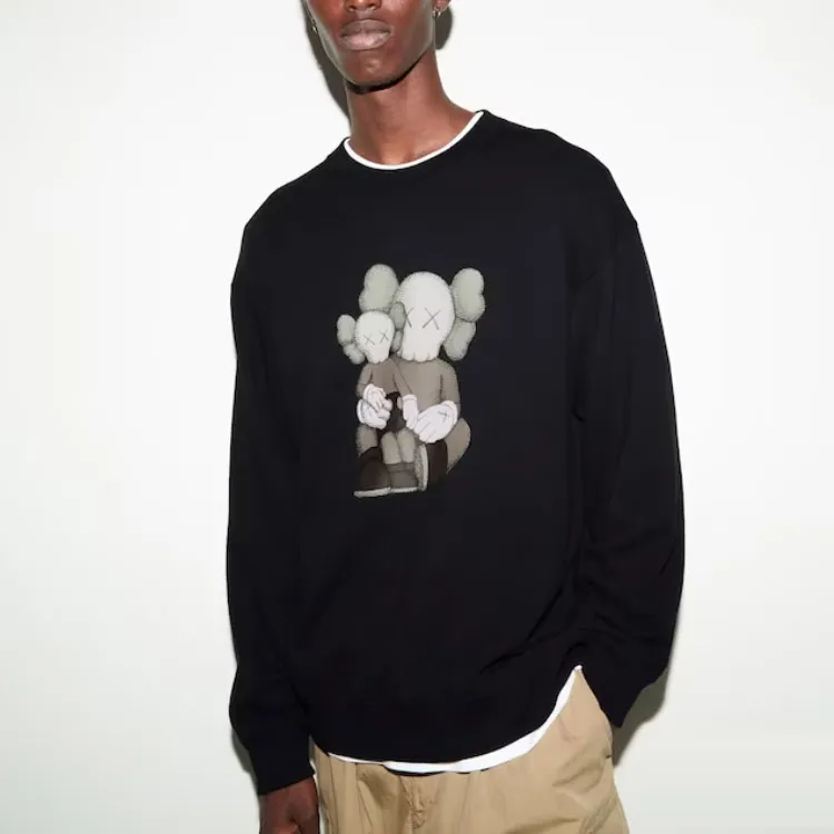 Kaws X UNIQLO Kaws Co Branded Collection Sweatshirts Unisex Black-3