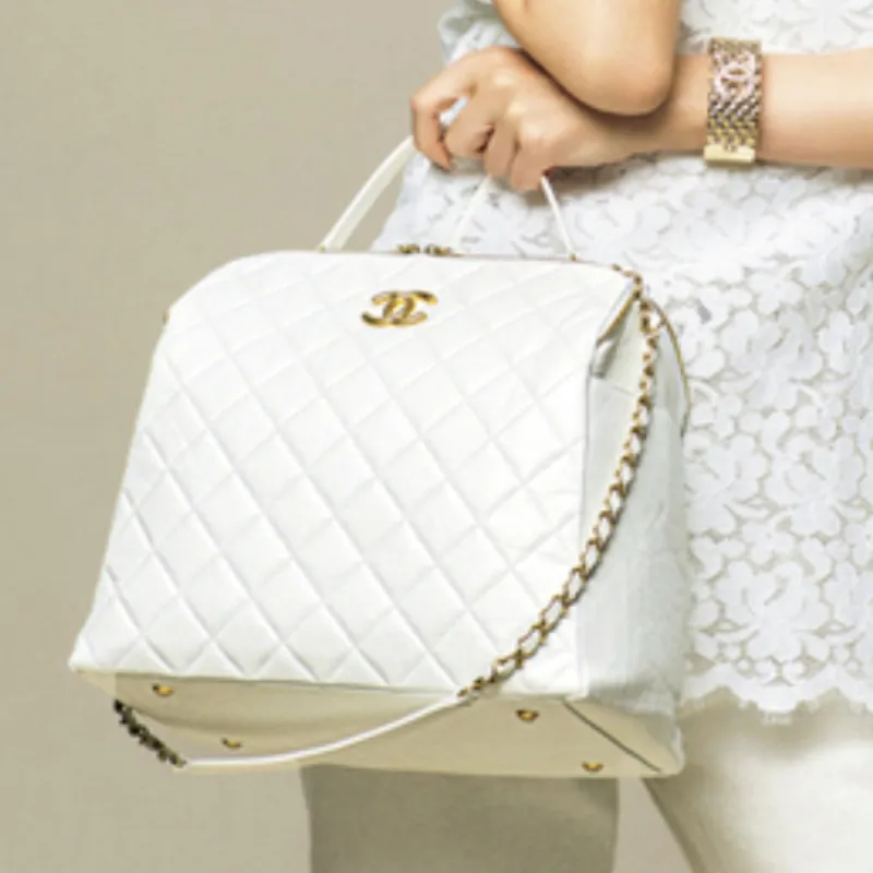 CHANEL Vintage Calfskin Bowling Bag, Shoulder Bag, Crossbody Bag, Handbag Extra Large Women's White-4