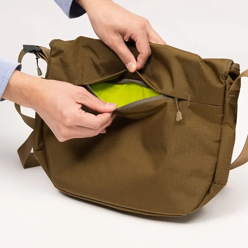 MONTBELL Nylon Crossbody Bag, Shoulder Bag Medium Size Unisex Army Olive Green-2