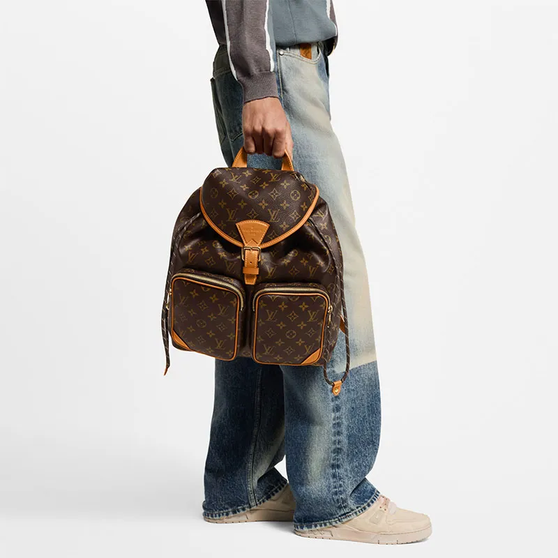 LOUIS VUITTON Montsouris Cargo Backpack Monogram-4