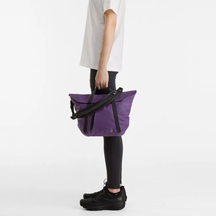 Arcteryx GRANVILLE Nylon Fabric Messenger Bag, Handbag, Shoulder Bag, Crossbody Bag Regular Unisex Purple-4