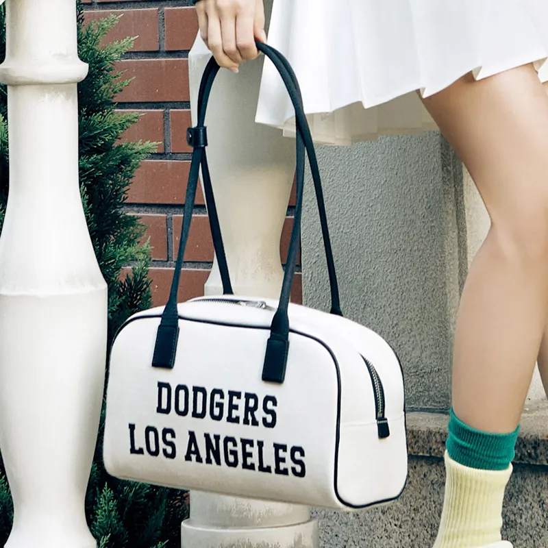MLB Artificial Leather Shoulder Bag Shoulder Bag Toast Bowling Bag Unisex Cream White-6