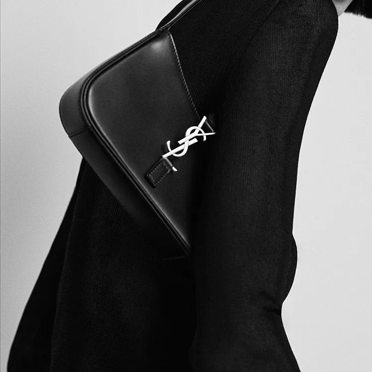 SAINT LAURENT Le 5 A 7 Mini Hobo Bag In Smooth Leather Noir-6