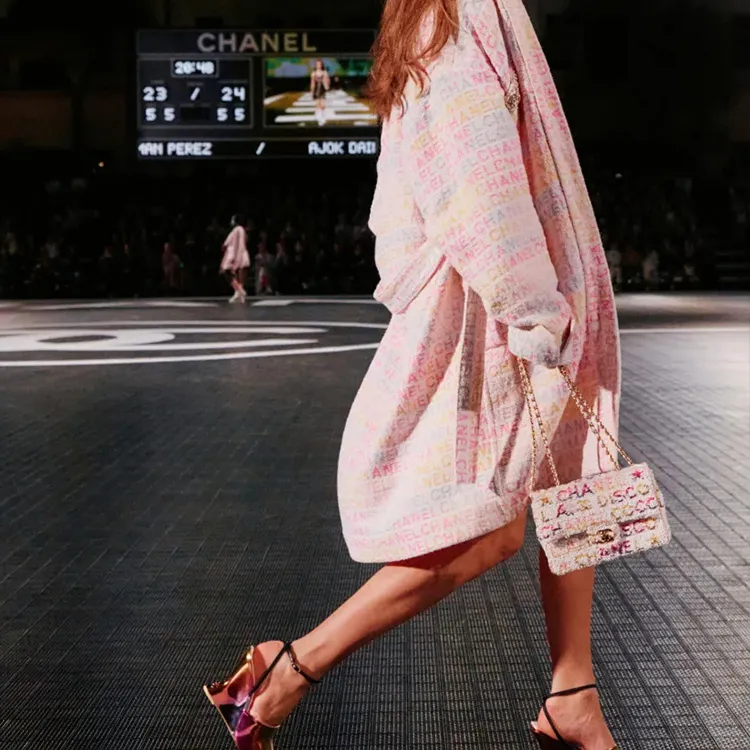 CHANEL Sequins Flap Bag, Shoulder Bag, Crossbody Bag Trumpets Women's White & Pink-4