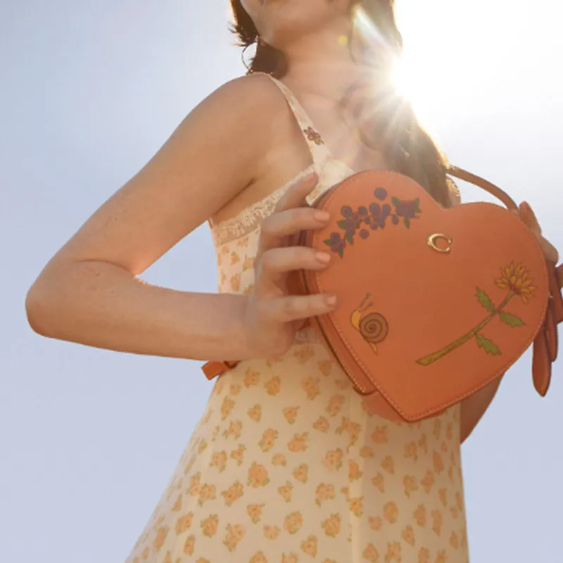 COACH Heart Crossbody Bags-4