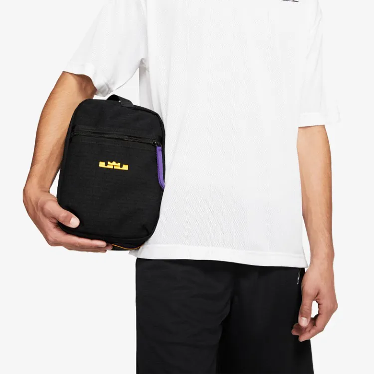 Nike Polyester Clutch Regular Unisex Black-2