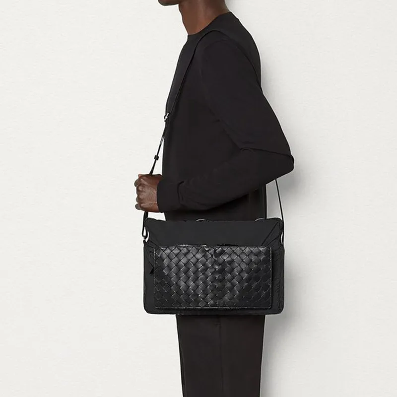 Bottega Veneta Sheepskin Messenger Bag, Shoulder Bag Men's Black-4