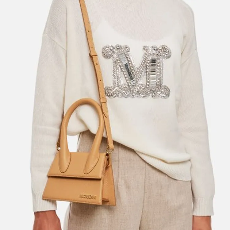 Jacquemus Le Chiquito Moyen Tote Bag-4