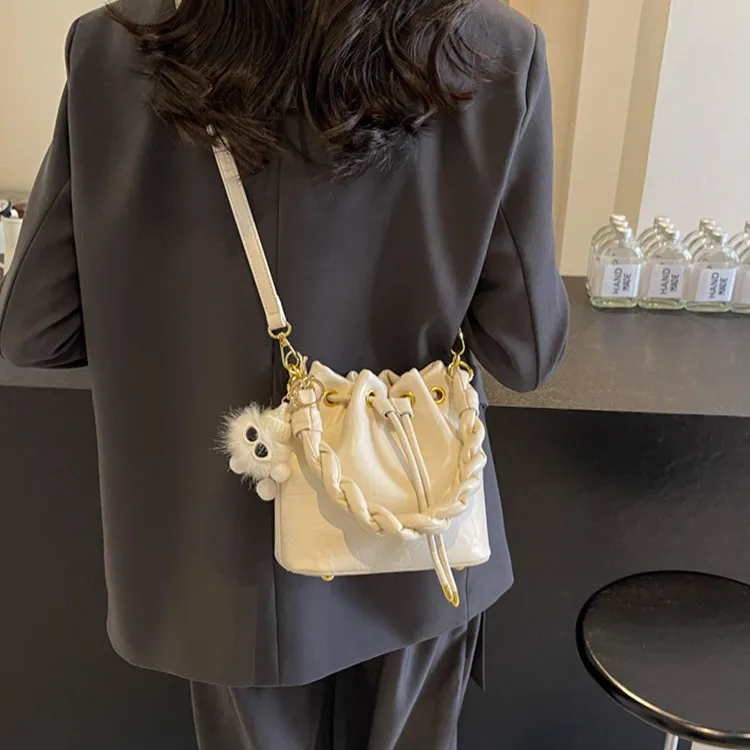 NOMK PU Bucket Bag, Underarm Bag, Shoulder Bag, Handbag Regular Women's Black/Ecru-10
