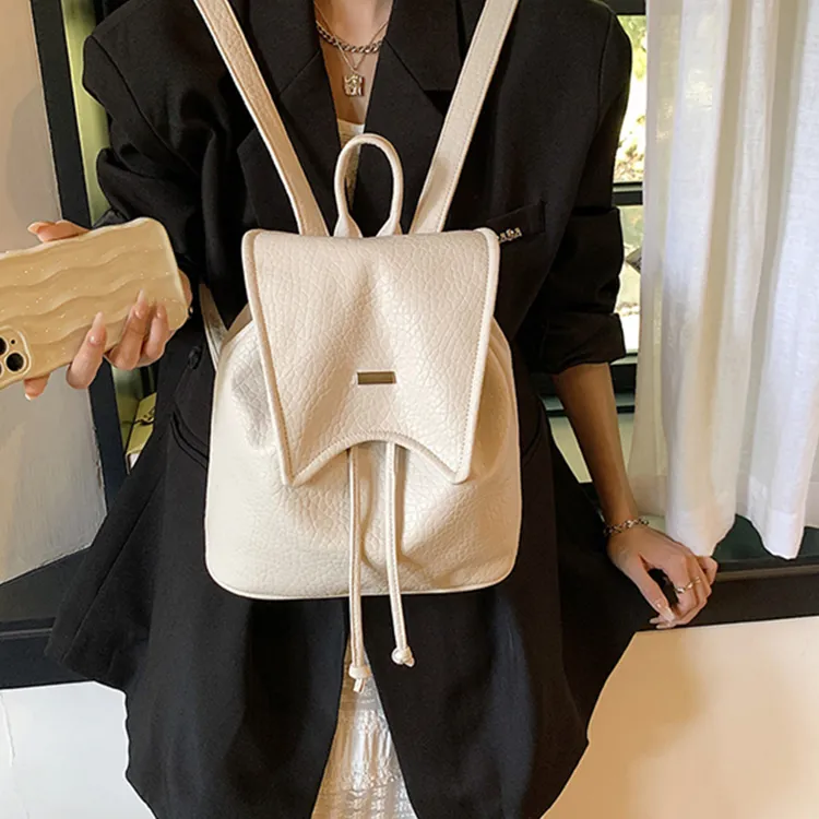 SUPERCUTE PU Backpack Regular Women's Ecru/Silver/Black/Pink-4