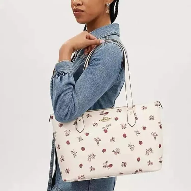COACH Gallery Coated Canvas Tote Bag Shopping Bag Shoulder Bag Handbag Large Size Women's Gold & Chalk Multicolor-3