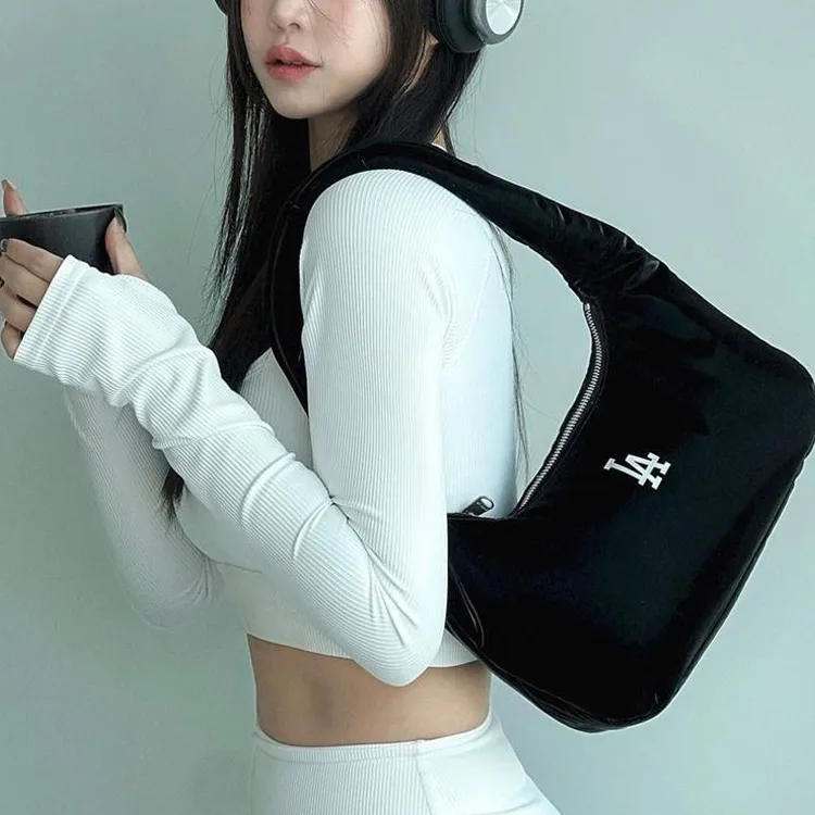 MLB Polyurethane Hobo Bag Shoulder Bag Unisex Black-5