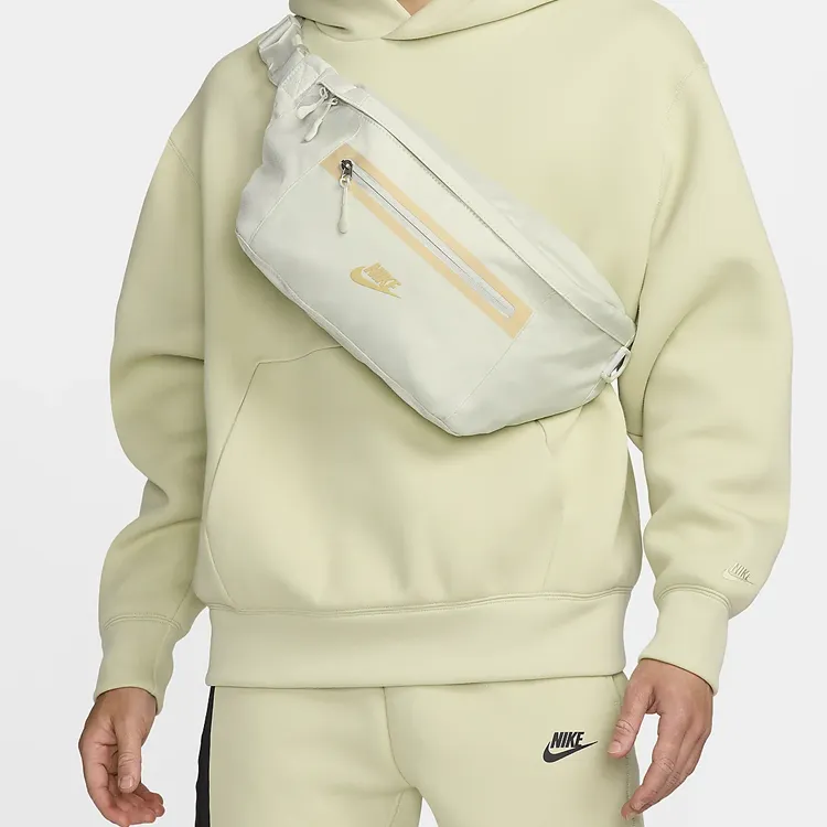Nike Elemental Premium Fanny Pack 8L-3