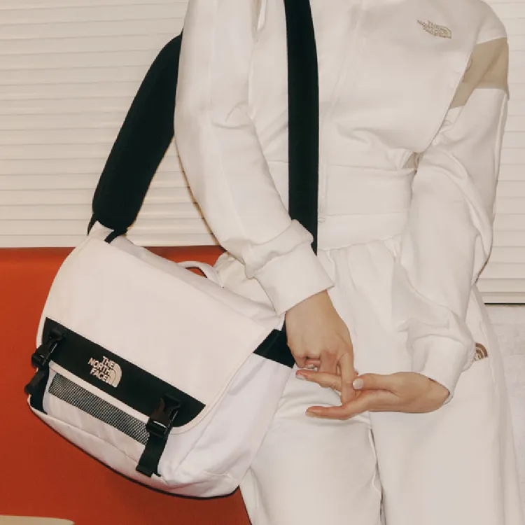 THE NORTH FACE Polyester Messenger Bag, Crossbody Bag, Shoulder Bag Unisex White-3