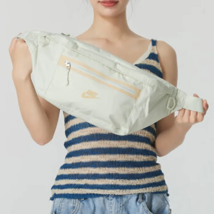 Nike Elemental Premium Fanny Pack 8L-4