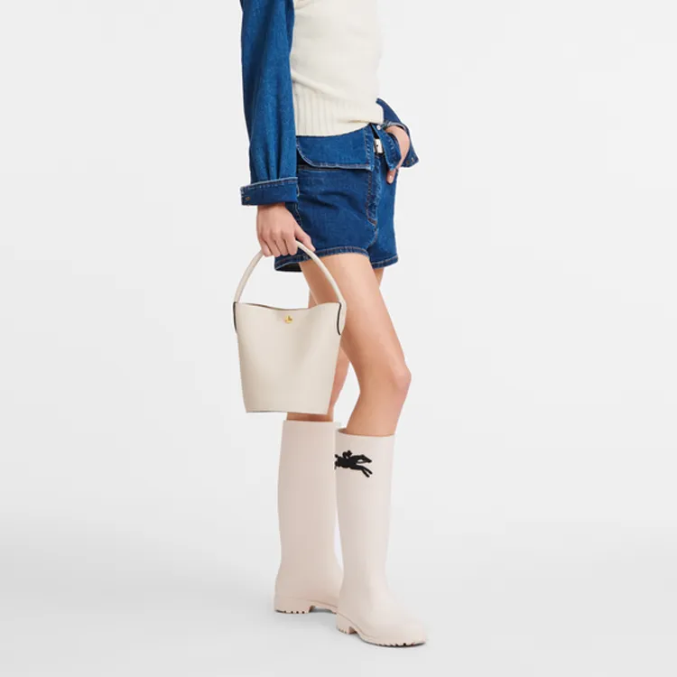 LONGCHAMP Épure Logo Embossed Small Bucket Bag-4