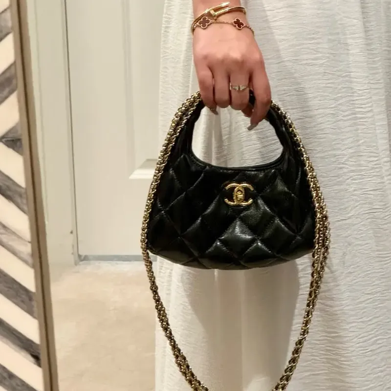 【CHANEL】coco sheepskin wash handbag★シープスキン バッグ CHANEL Sheepskin Crossbody Handbags Women's Black - POIZON
