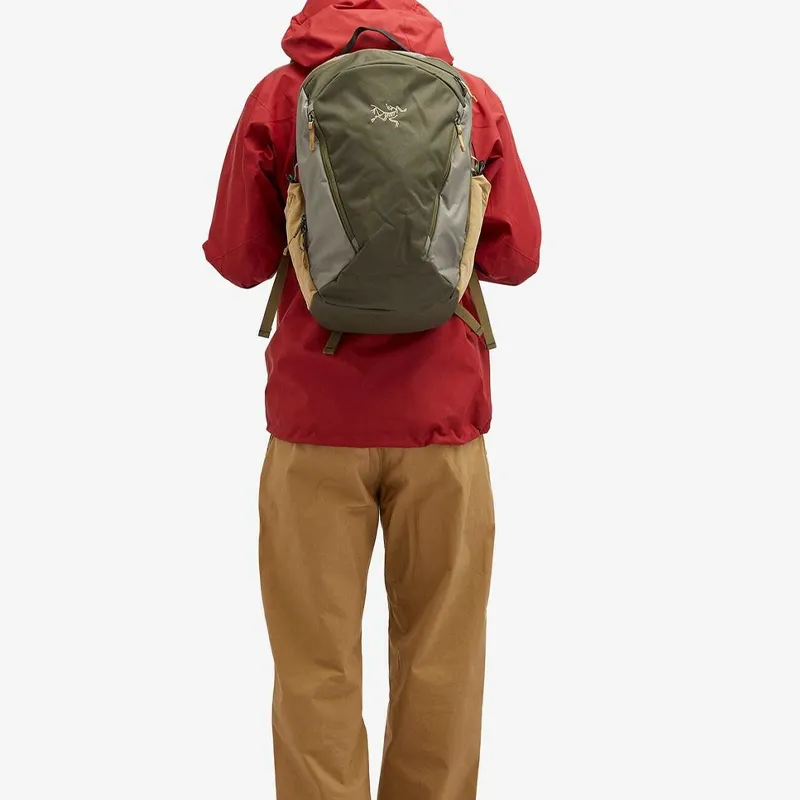 Arcteryx Mantis Mountaineering Bag Backpack Outdoor Bag Recycled Polyester Grass Green Unisex-4