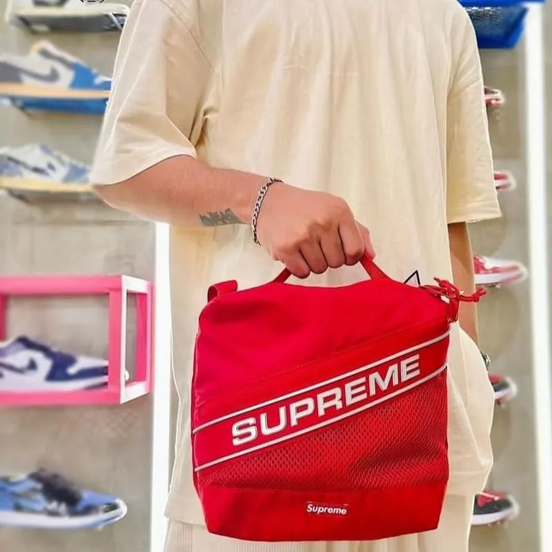 Supreme FW23 Fall/Winter Collection Waterproof Nylon Crossbody Bag, Shoulder Bag Regular Unisex Red-4