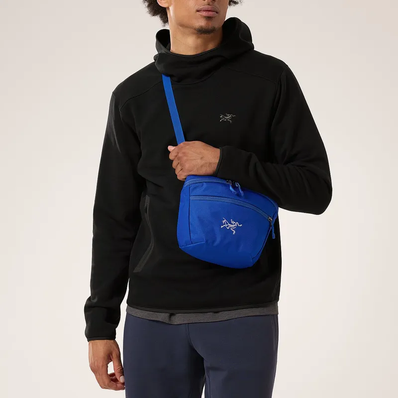 Arcteryx Mantis 2.5L Crossbody Bag Outdoor Bag Recycled Polyester Vivid Blue Unisex-3