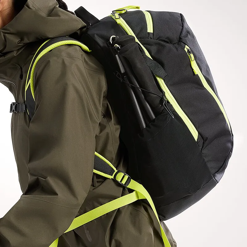 Arcteryx Mantis 26L Backpacks Unisex Black/Euphoria-4