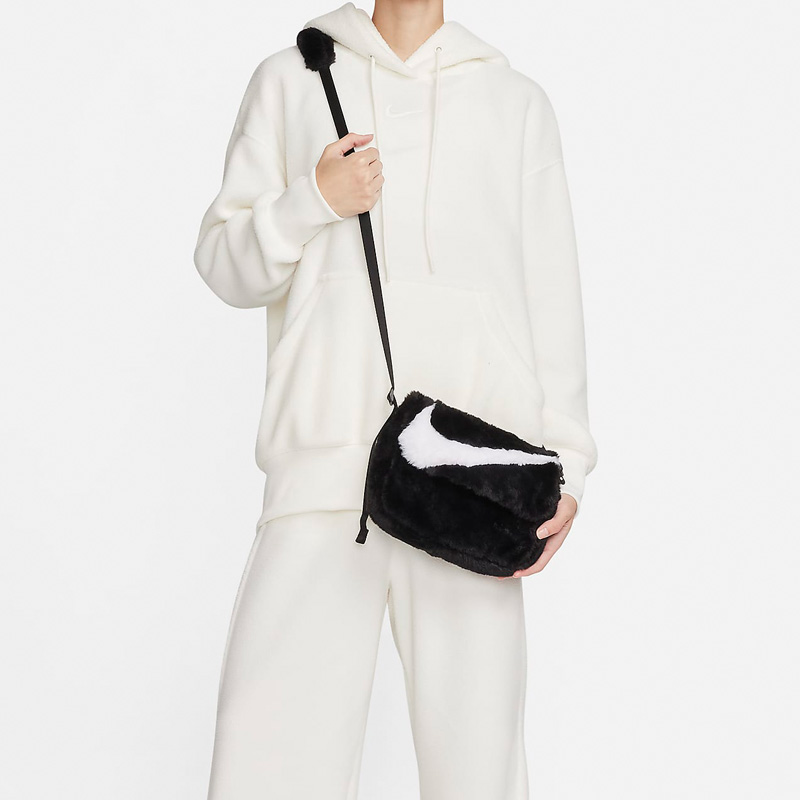 Nike Sportswear Futura 365 Faux Fur Crossbody Bag 1L Black