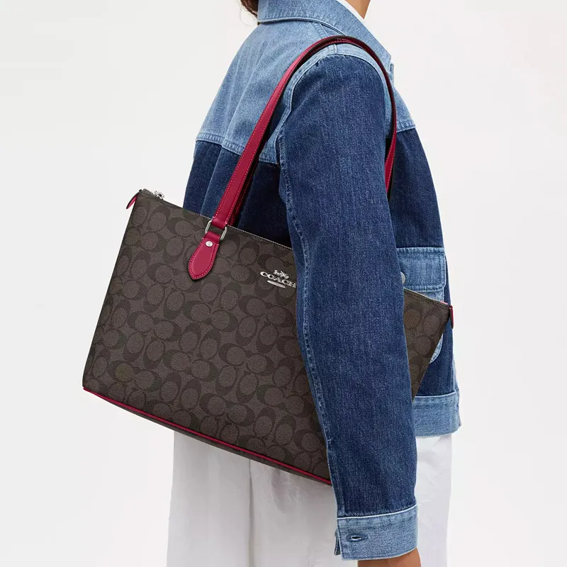 COACH Gallery Handbags-3