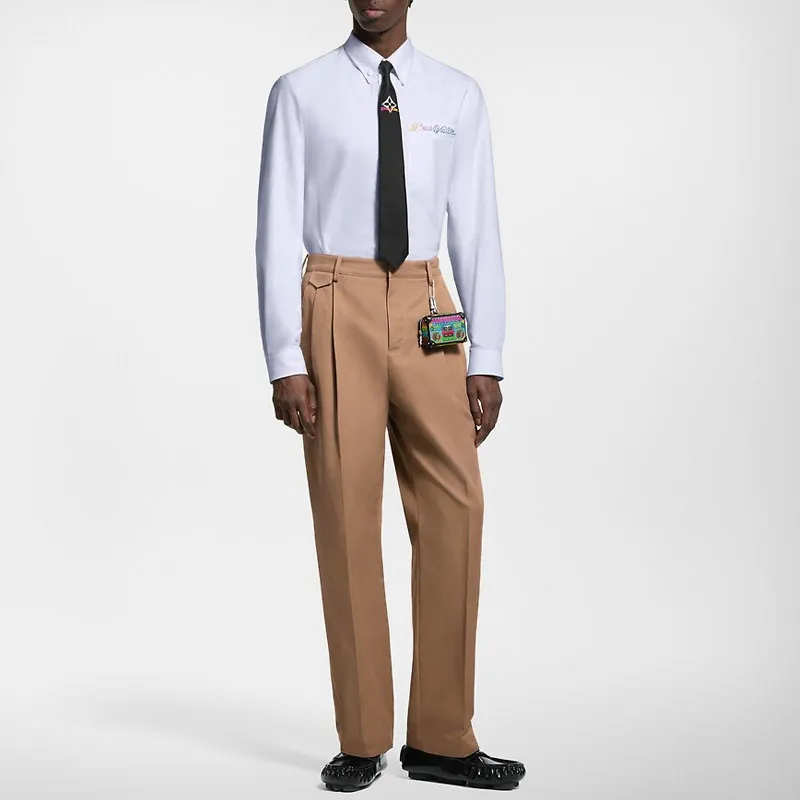 LOUIS VUITTON 1AGTO2 Signature Chino Pants-1