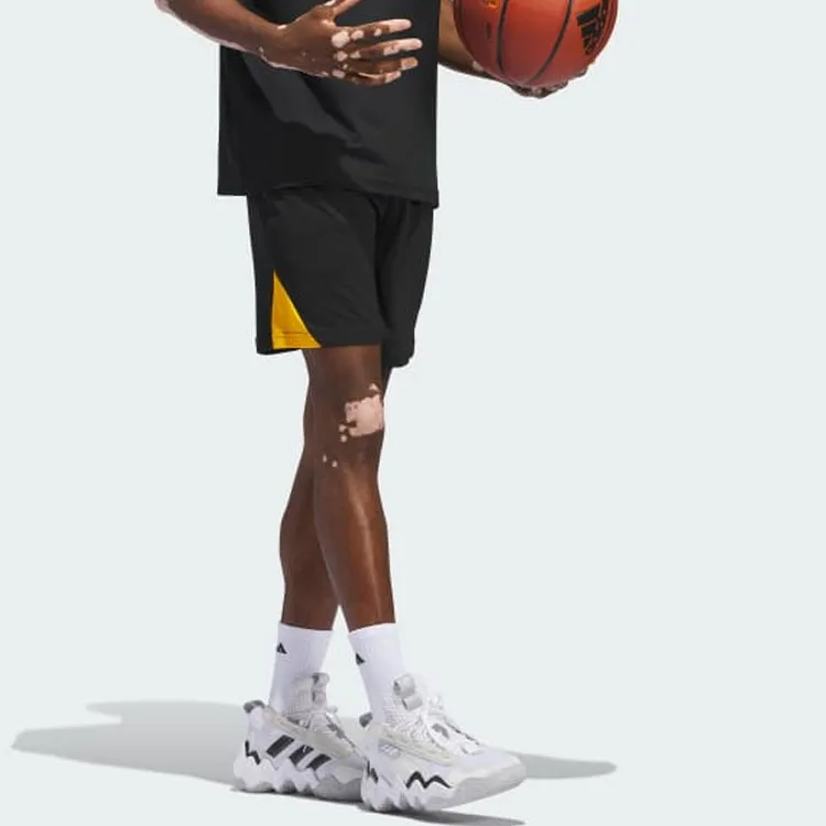 Adidas Basketball Badge Of Sport Shorts Sports Shorts Men's Black-1