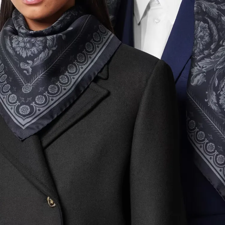 VERSACE Pattern-Printed Shawl-2