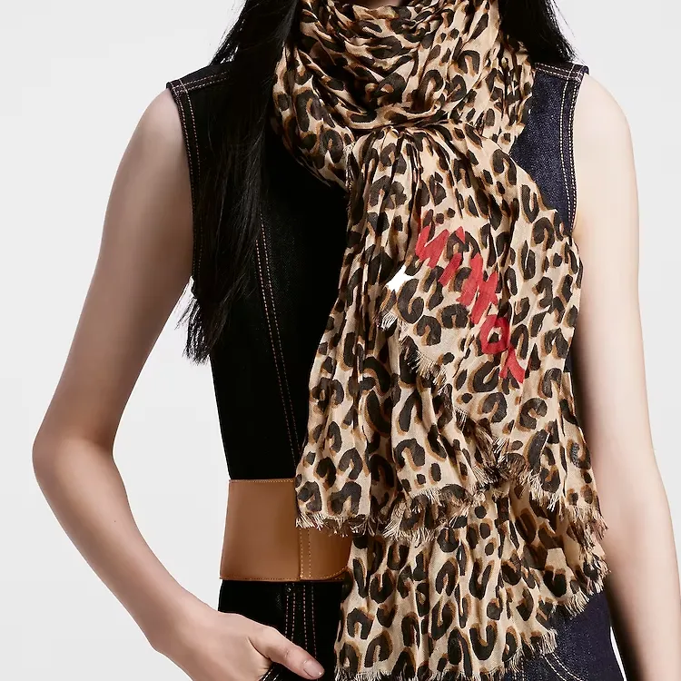 LOUIS VUITTON Shawl Women's Umber-3