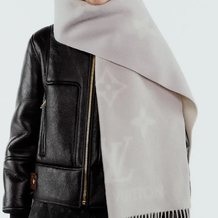 LOUIS VUITTON M90896 Reykjavik Scarf-3