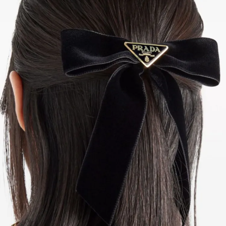 PRADA Triangle logo Bow Velvet Hair Clip-1