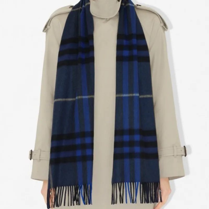 Burberry Checked Fringed Edge Scarf-3