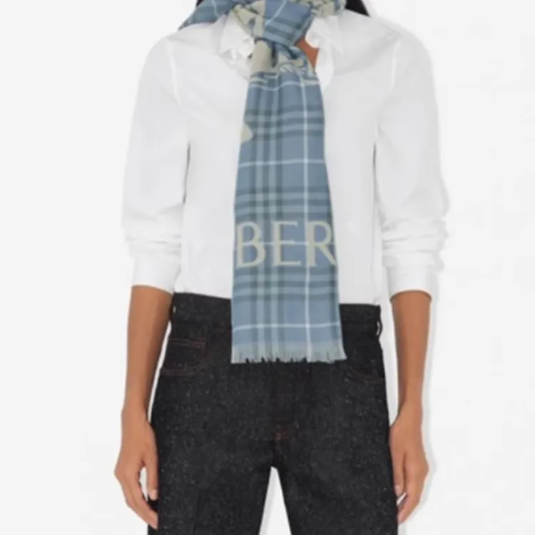 Burberry Signature Knight Motif Scarf-2
