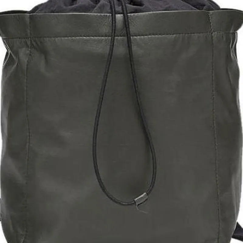 Bottega Veneta Leather Shoulder Bag Black-3