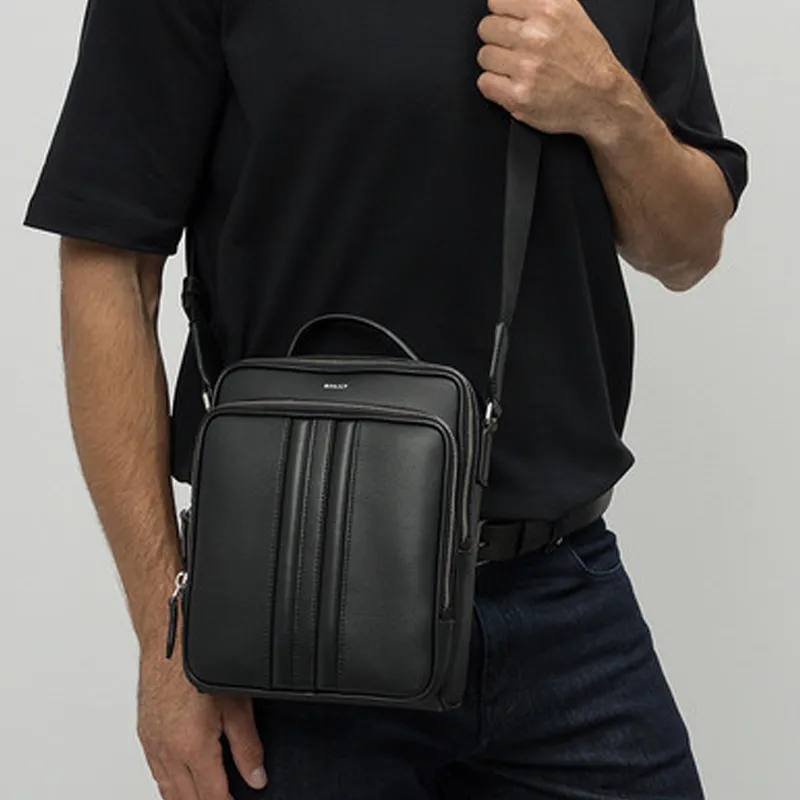 BALLY Regenerated Cow Leather Shoulder Bag Crossbody Bag Men's Black-4
