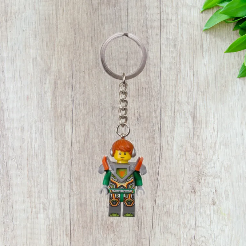 LEGO Phantom Ninja Collection Future Knights 2017 Aaron Keychain Building Blocks 0 300 853685-2